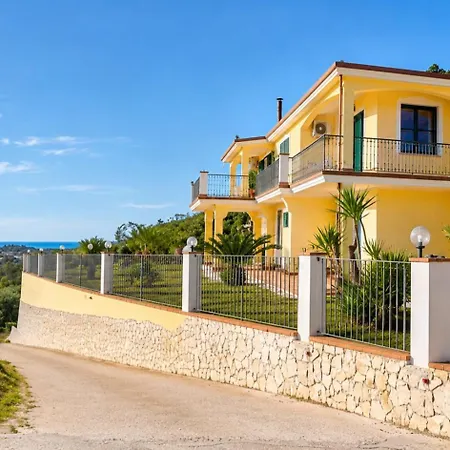 Apartmán Il Panoramico - Panoramic Sea View & Starry Sky, Wifi, Ac And Parking Free *